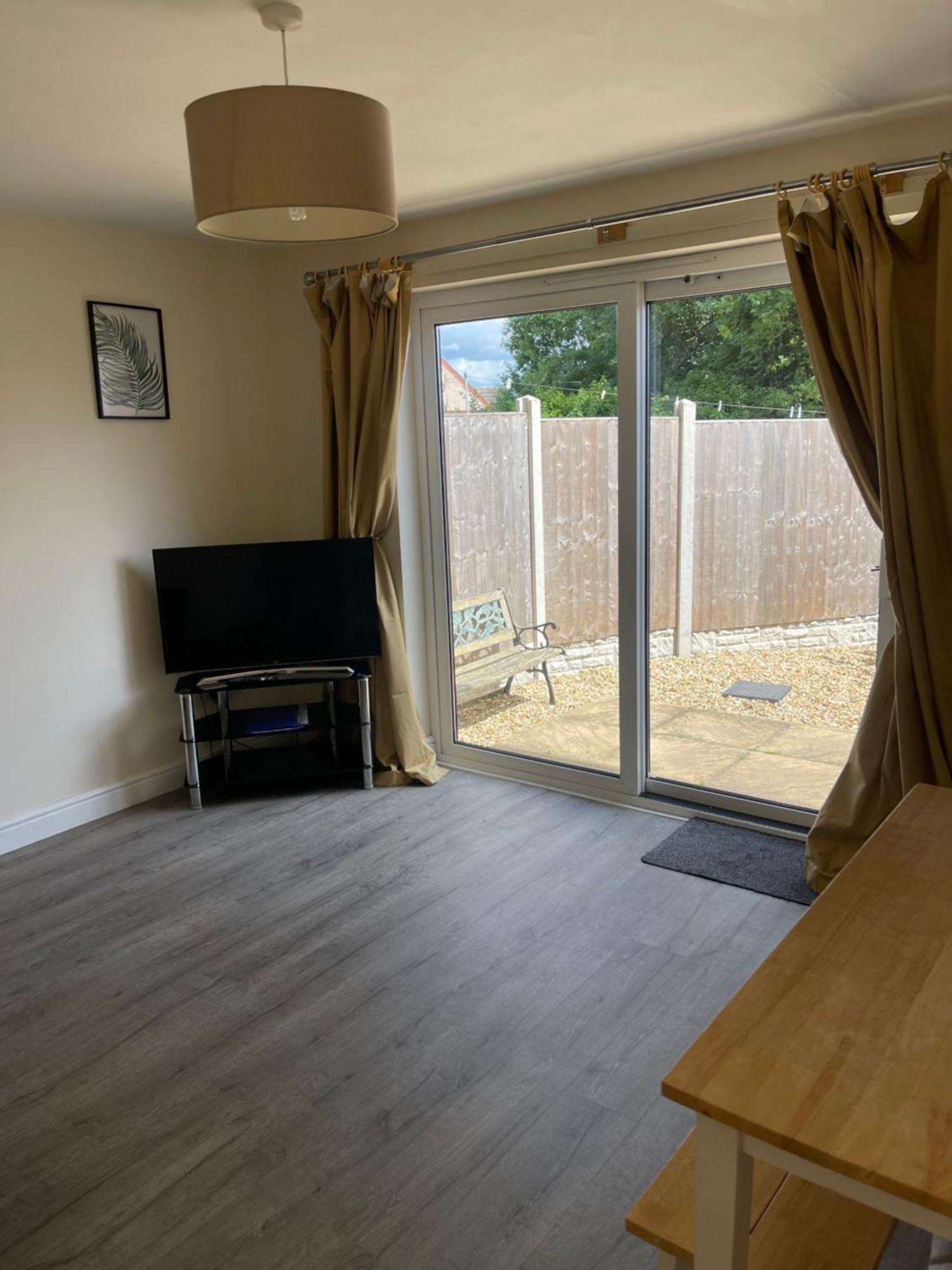 House Number 4 Sleeps Up To 4 With Smart Tvs In Every Room Wellington  Eksteriør bilde